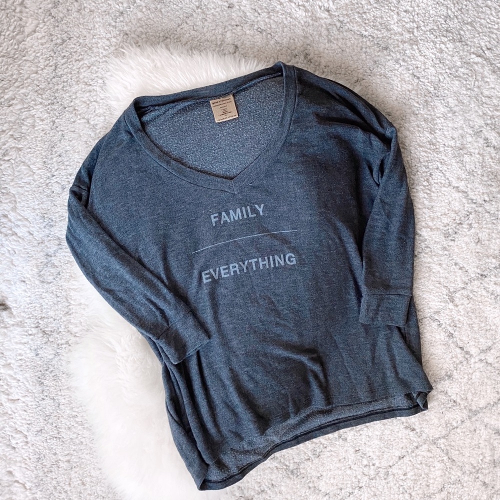 Good hYOUman Charcoal Gray 'Family over Everything' Long Sleeve V-Neck Tee